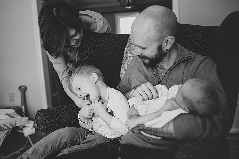 Lifestyle family newborn session in Roanoke, Virginia