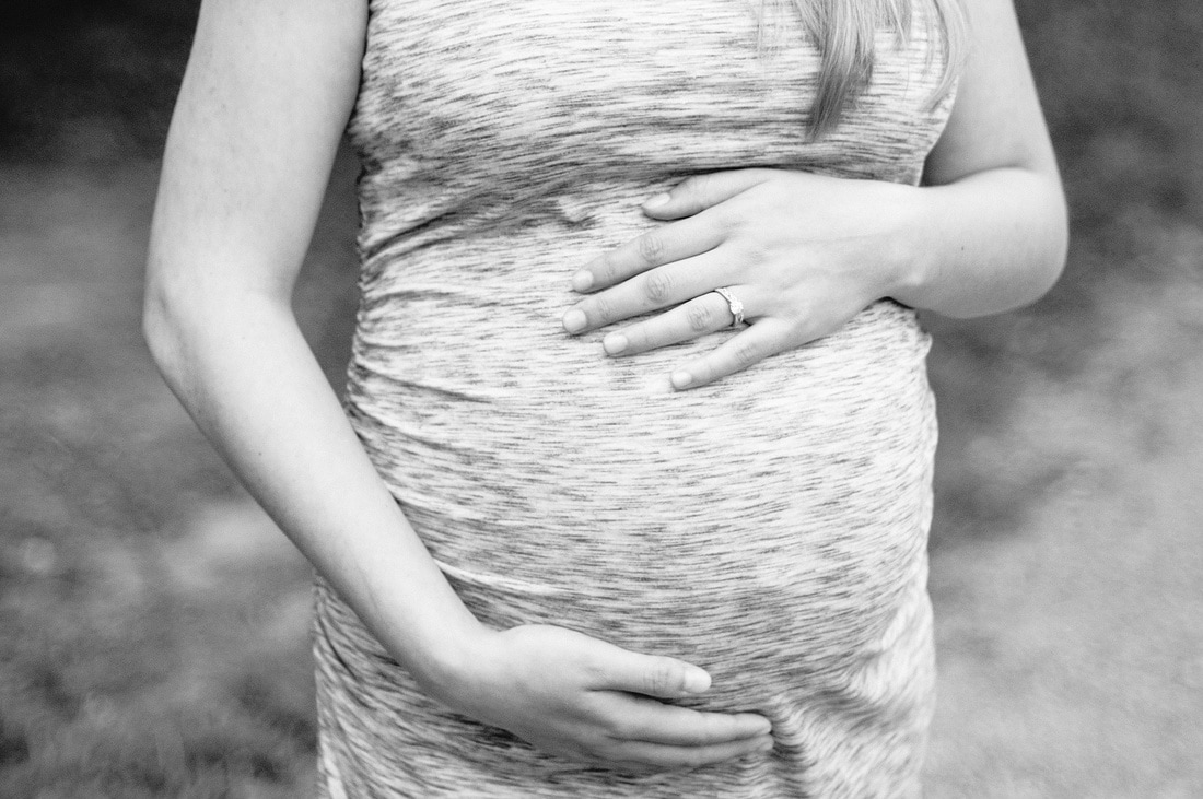 Roanoke maternity session photographer