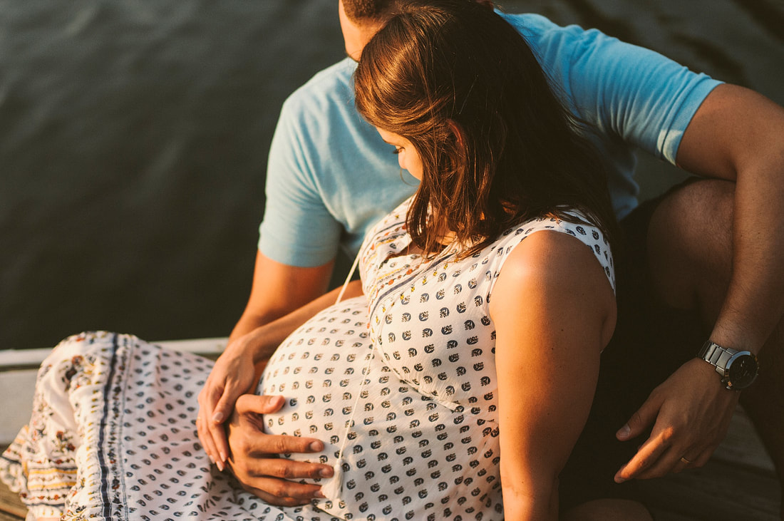 A sunset maternity session at Carvins Cove in Roanoke, Virginia 