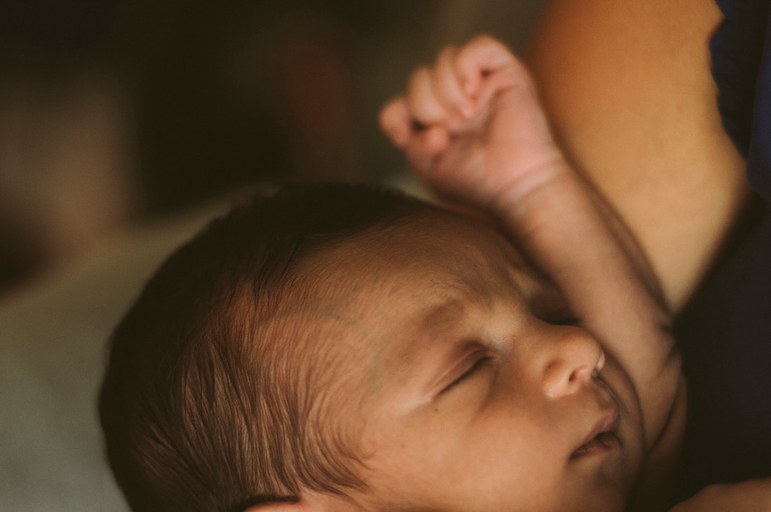 Nara & Thiago: A cozy, at-home lifestyle newborn session | Roanoke newborn photographer 