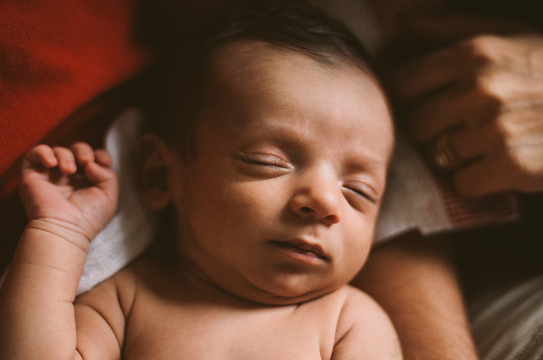 Nara & Thiago: A cozy, at-home lifestyle newborn session | Roanoke newborn photographer 