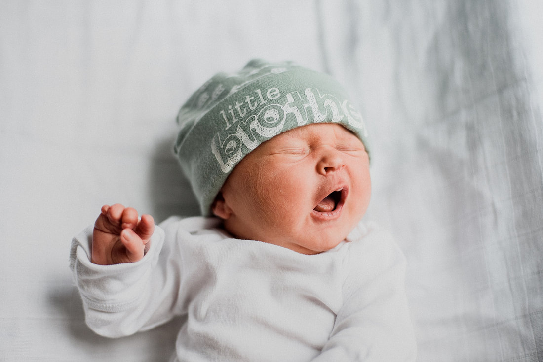 At-home newborn photography by Laura Richards in Roanoke, Virginia