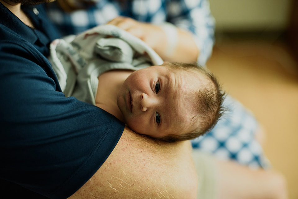 Lifestyle newborn photography by Laura Richards, Roanoke family photographer