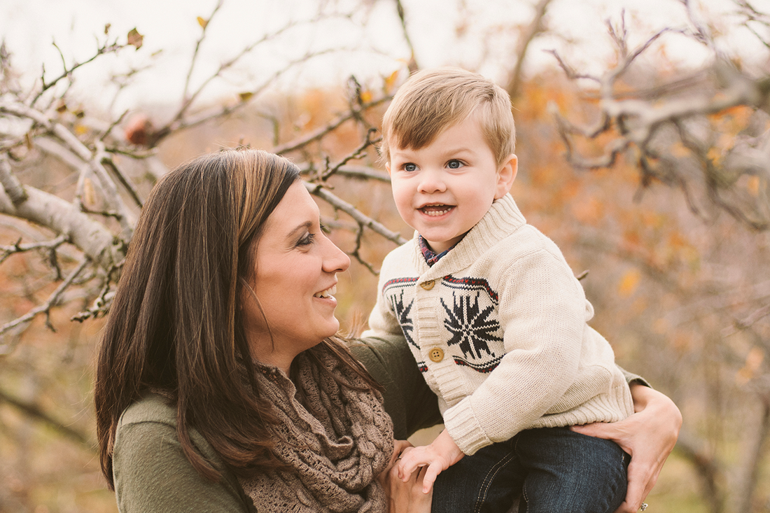 Roanoke photographer at family portrait session in Troutville Virginia