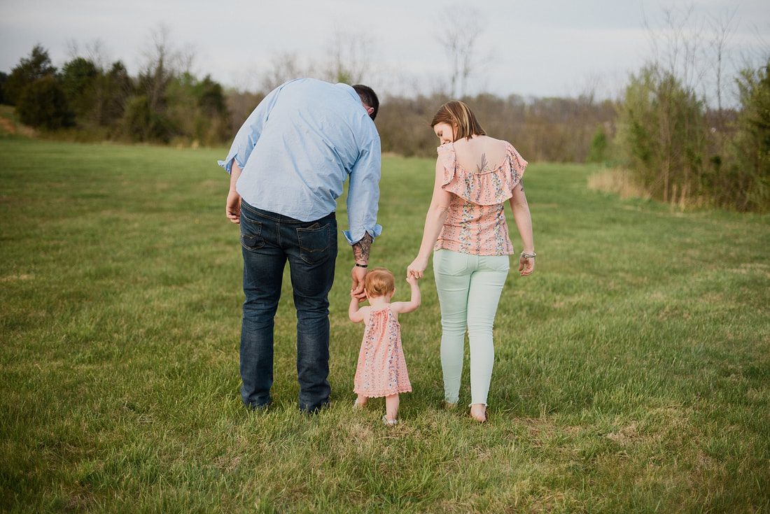 Family photography session in Roanoke, Virginia, by Laura Richards Photography